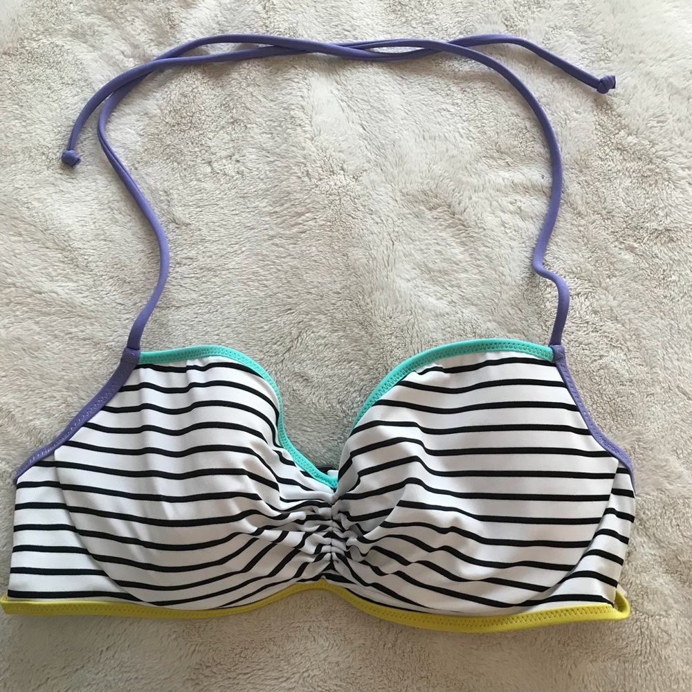 Women’s Victoria secret bikini top